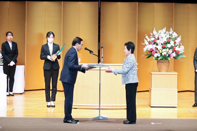 photo2