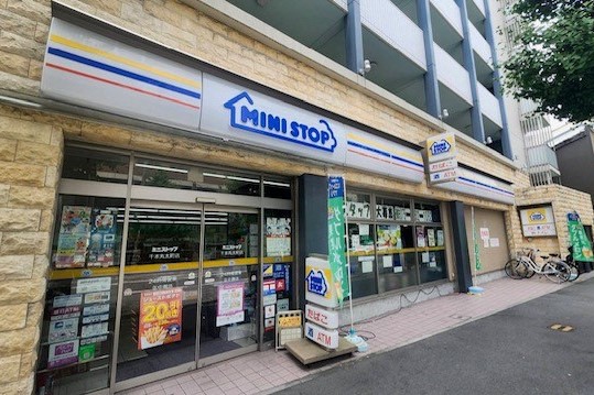 R7ミニストップ建物